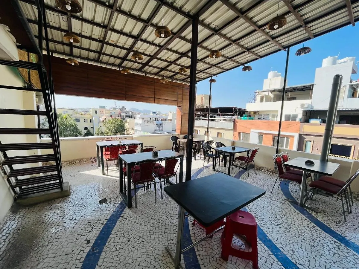Hotel Raj Vilas Udaipur 3*,  India